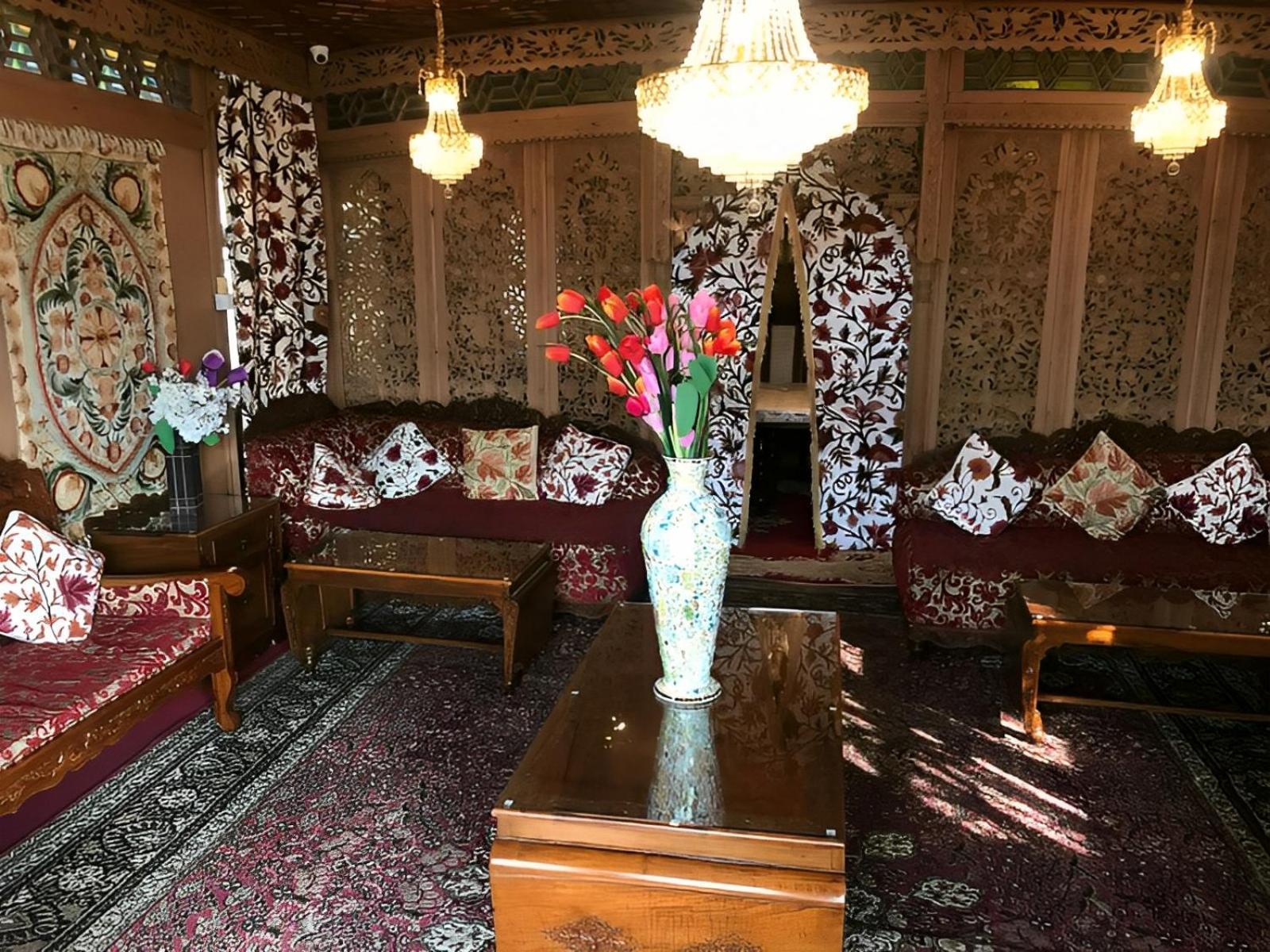 Hotel Heritage Amina Group Of Houseboats Srīnagar Exteriér fotografie