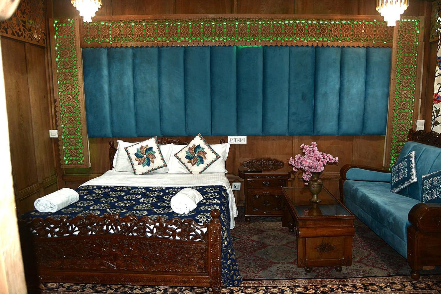 Hotel Heritage Amina Group Of Houseboats Srīnagar Exteriér fotografie